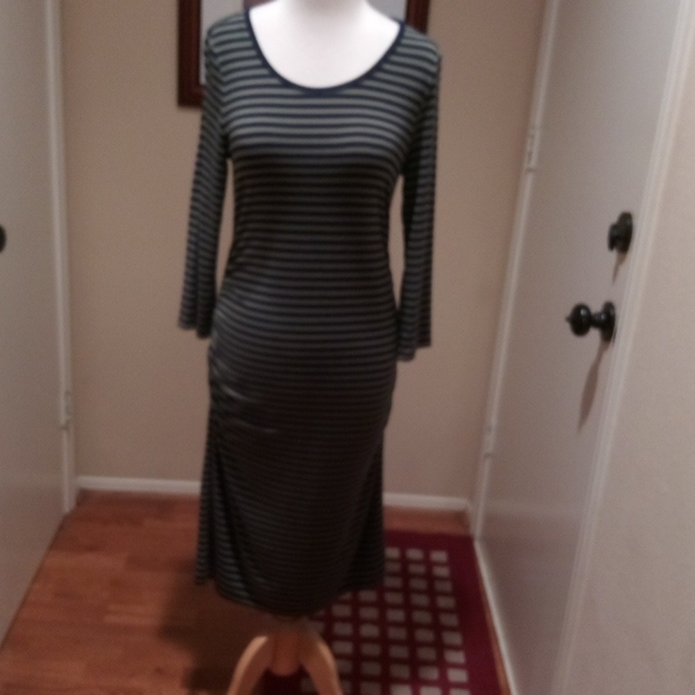 Liz Lange maternity dress